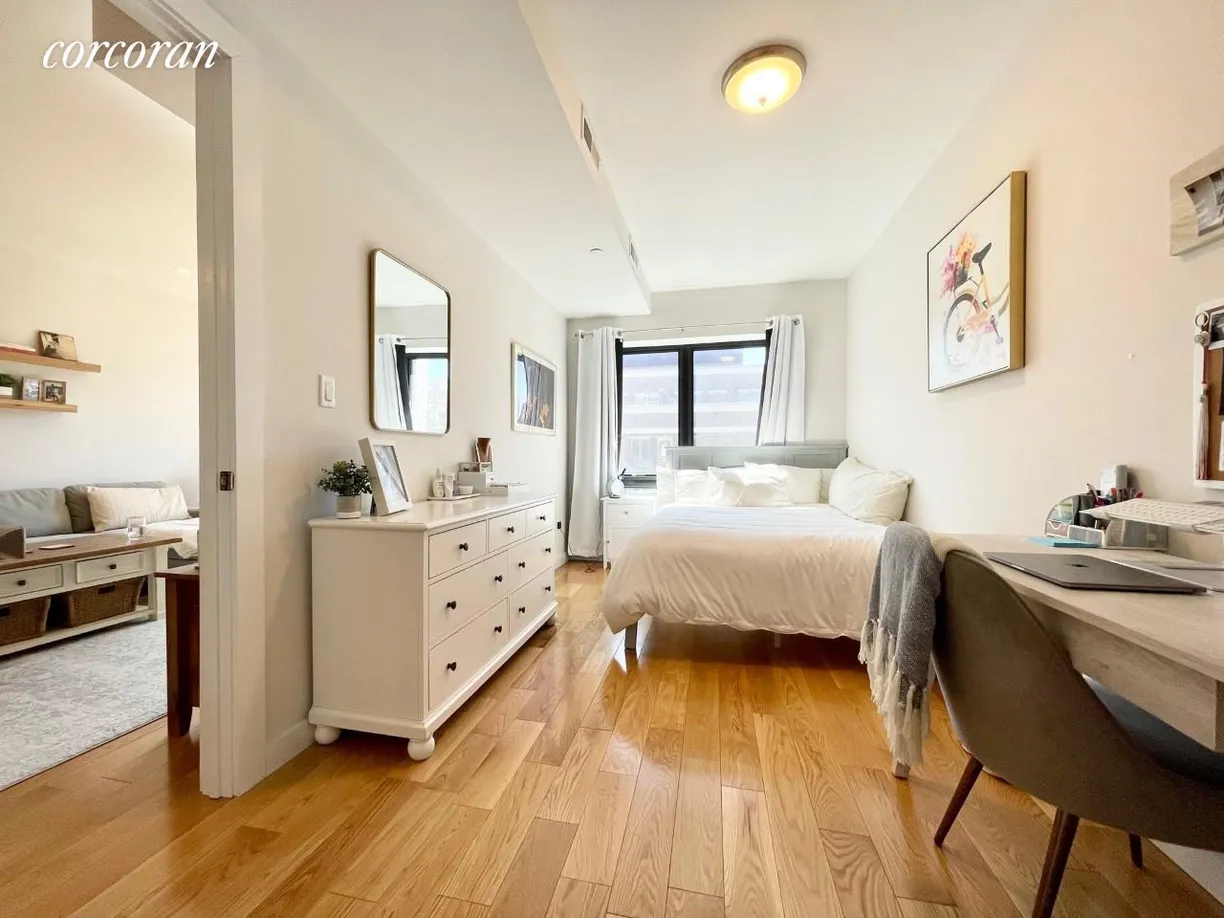 New York City Real Estate | View 21-17 31st Avenue, 6H | room 2