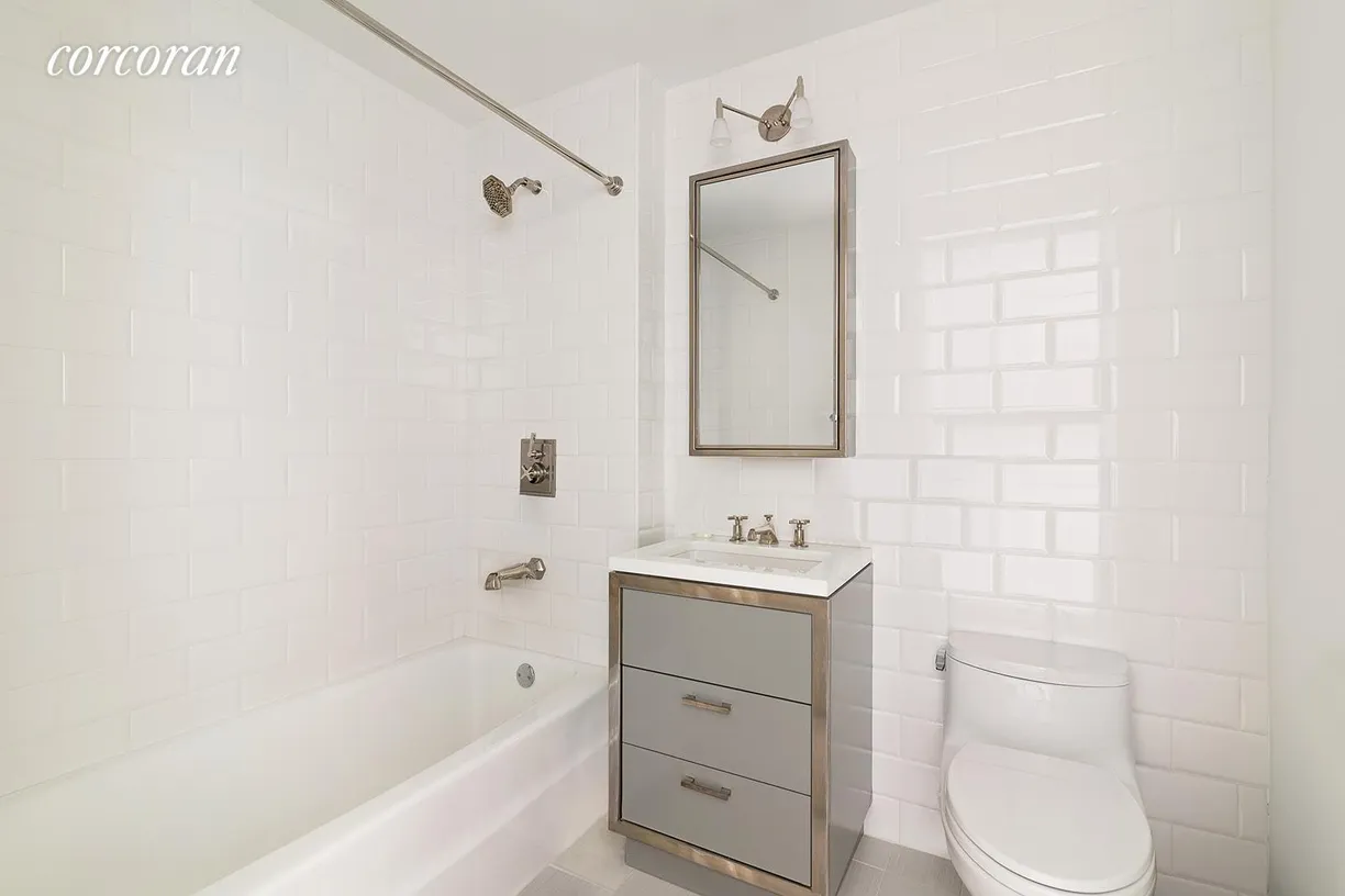 New York City Real Estate | View 200 East 79th Street, 2C | Full Bathroom