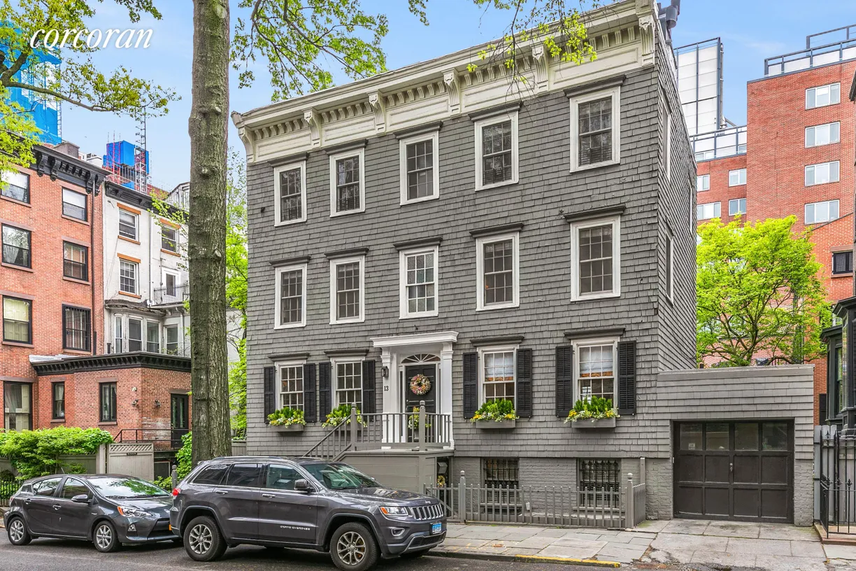 New York City Real Estate | View 13 Pineapple Street | 7 Beds, 4 Baths