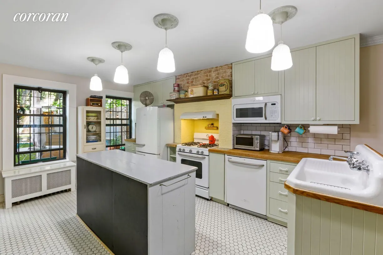 New York City Real Estate | View 525 Hancock Street | 6 Beds, 4 Baths