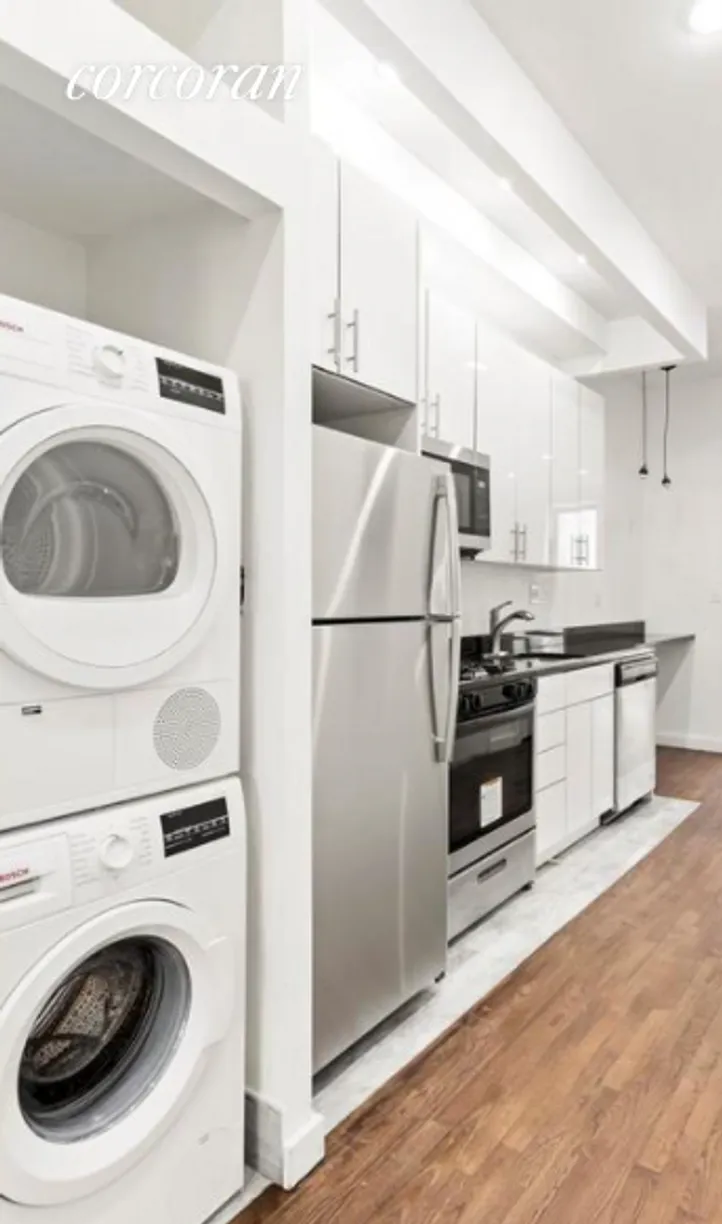 New York City Real Estate | View 553 Manhattan Avenue, 3 | 1 Bed, 1 Bath