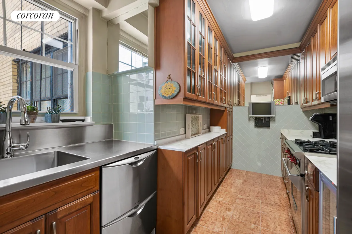 New York City Real Estate | View 785 Park Avenue, 2C | room 2