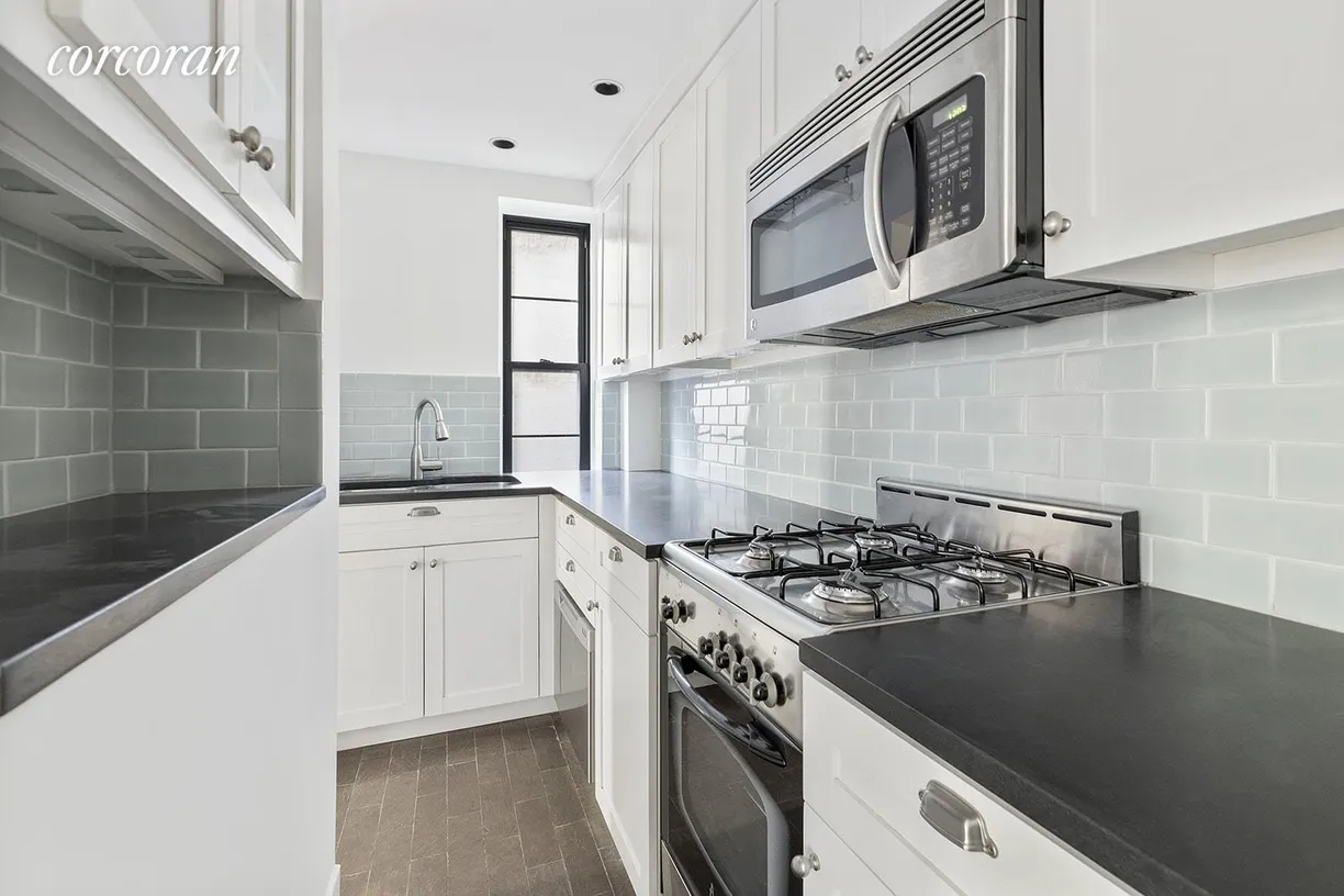 New York City Real Estate | View 61 Horatio Street, 1B | room 2