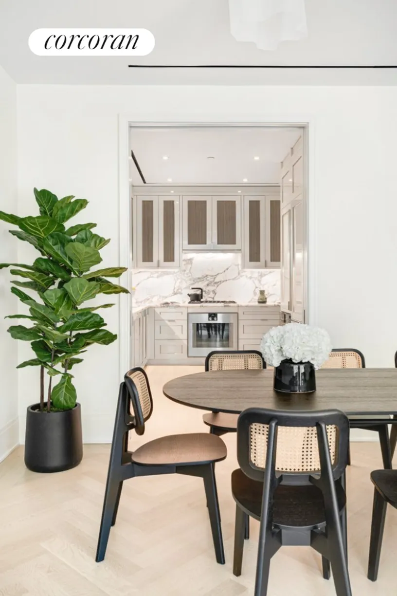 New York City Real Estate | View 40 East End Avenue, 4C | room 2