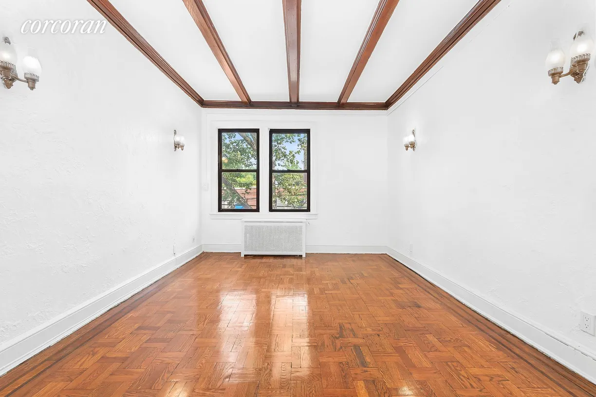 New York City Real Estate | View 36-22 Crescent Street, 2 | 3 Beds, 1 Bath