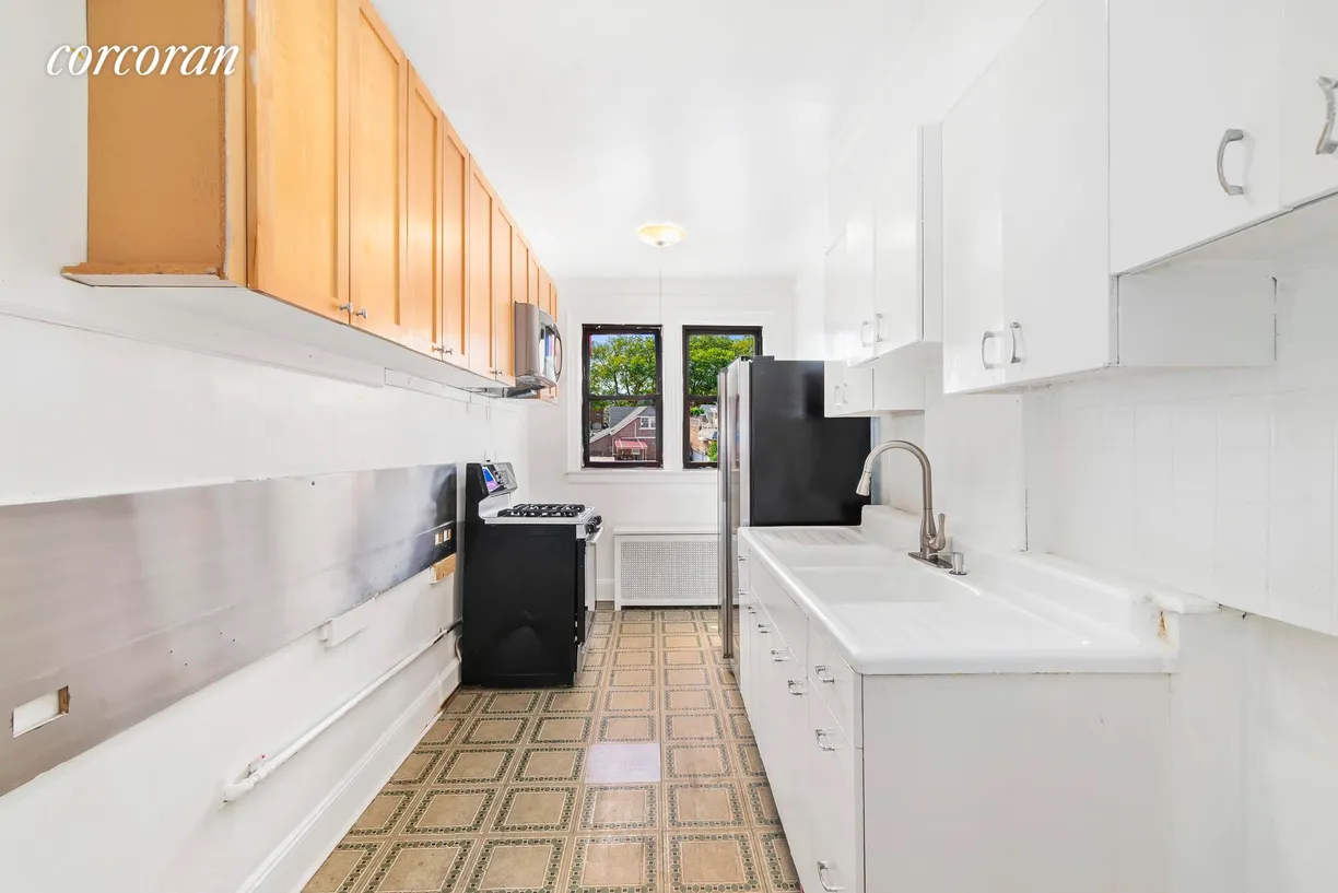New York City Real Estate | View 36-22 Crescent Street, 2 | room 2