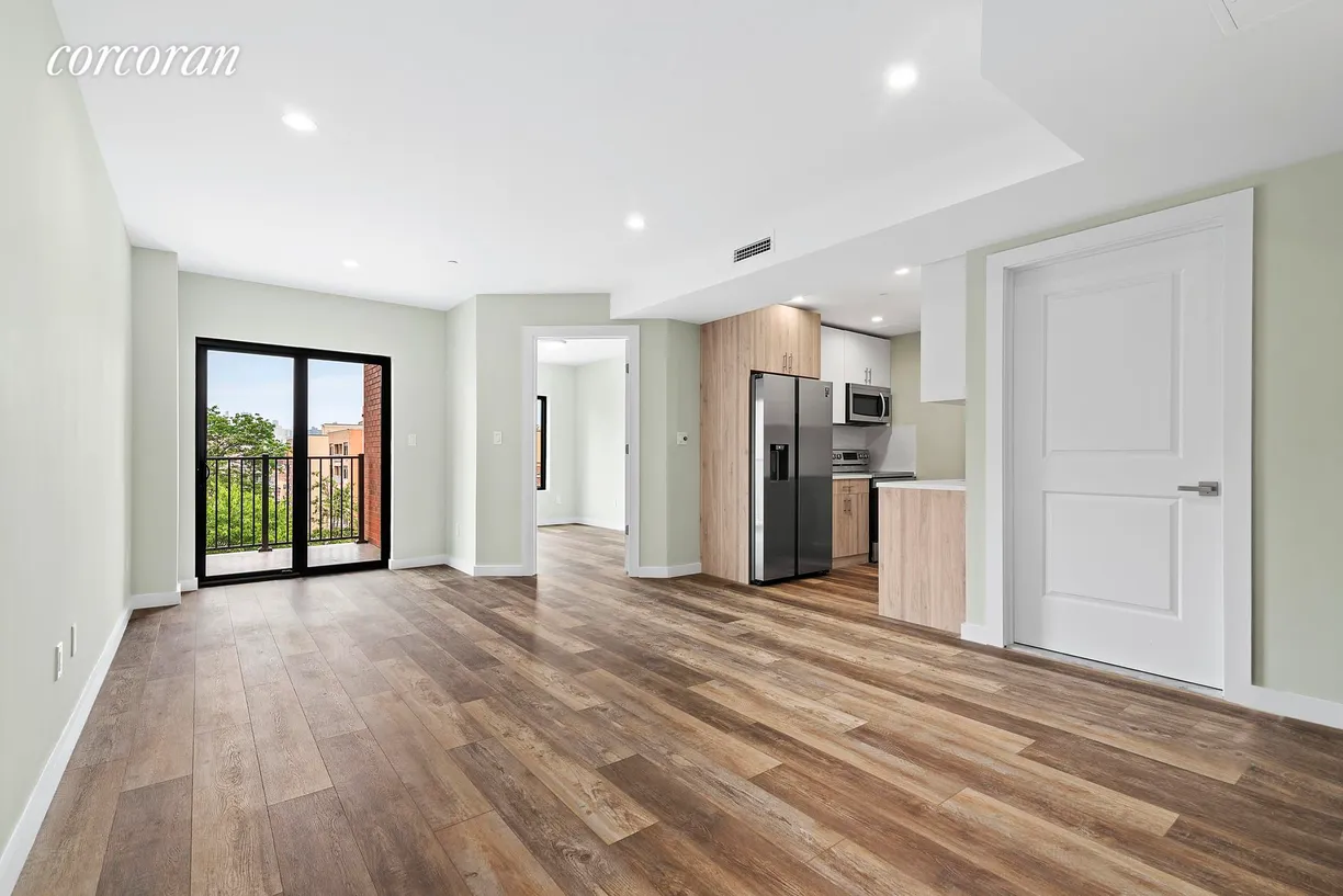 New York City Real Estate | View 30-82 Crescent Street, 3B | 1 Bed, 1 Bath
