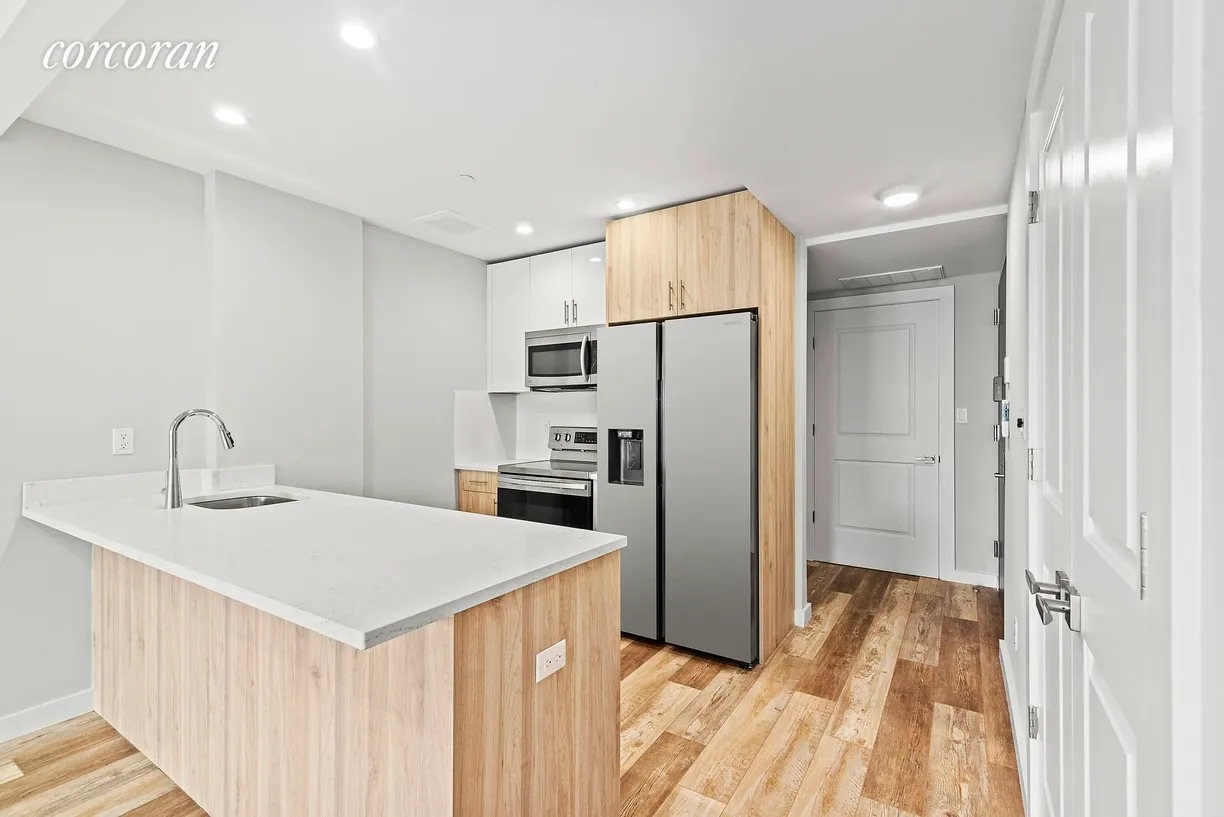 New York City Real Estate | View 30-82 Crescent Street, 4C | room 2