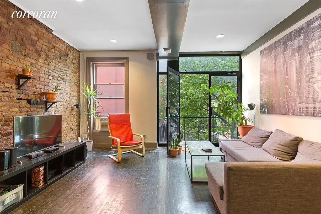 New York City Real Estate | View 505 Myrtle Avenue, 2nd Flr | 3 Beds, 1 Bath