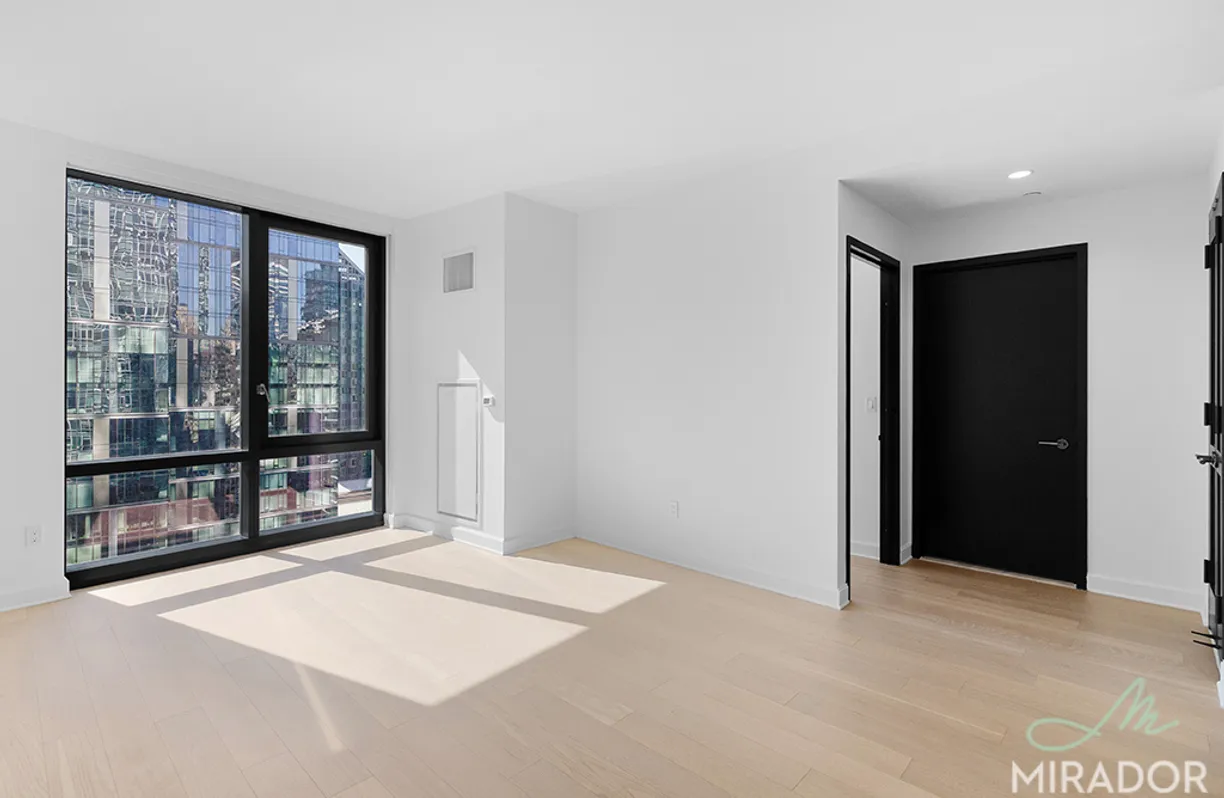 New York City Real Estate | View 21 West End Avenue, 2107 | 2 Beds, 2 Baths