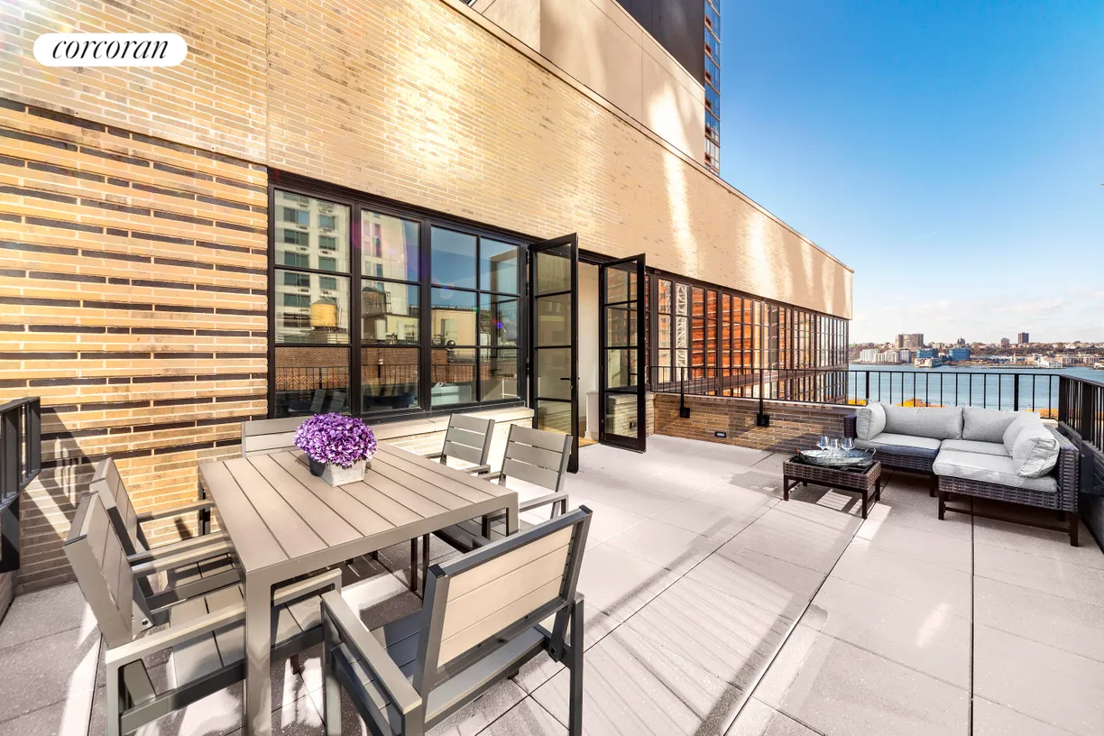 New York City Real Estate | View 550 West 29th Street, PHC | 3 Beds, 3 Baths