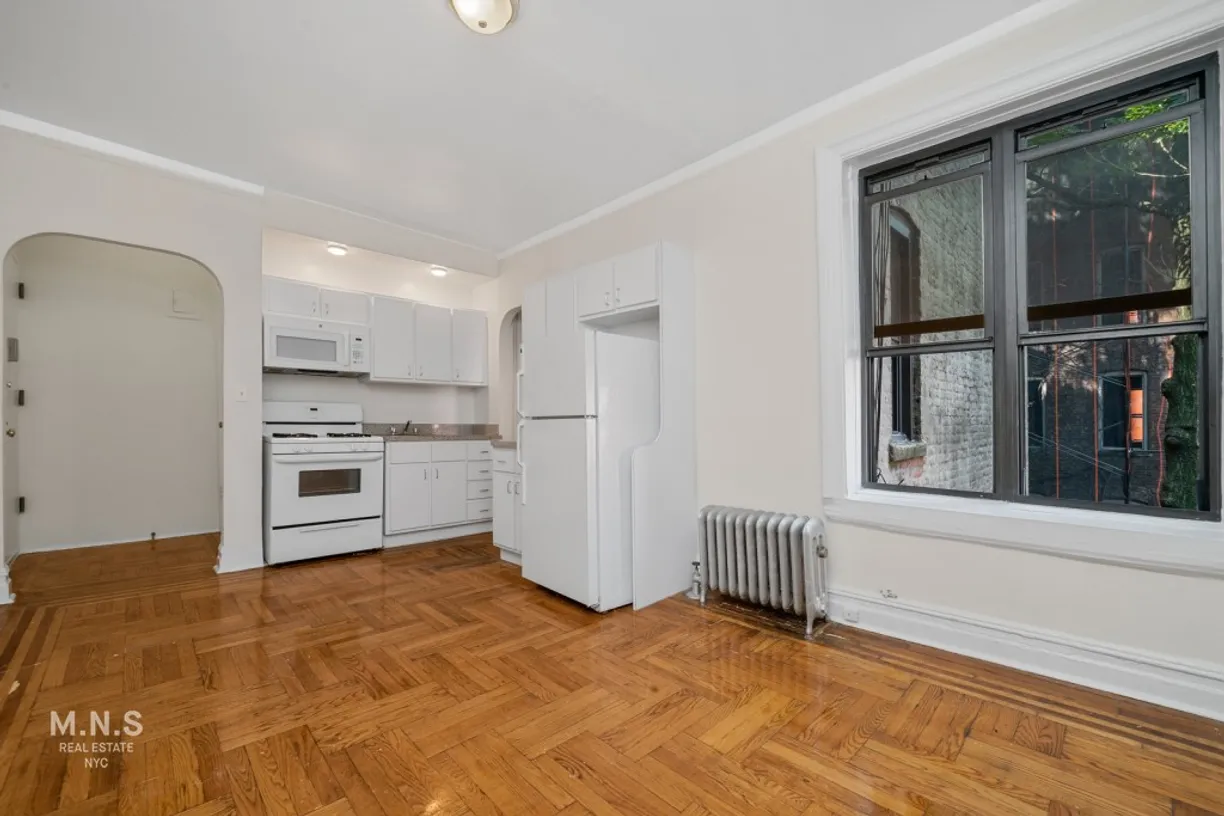 New York City Real Estate | View 20 Laurel Hill Ter, 6-K | 1 Bath