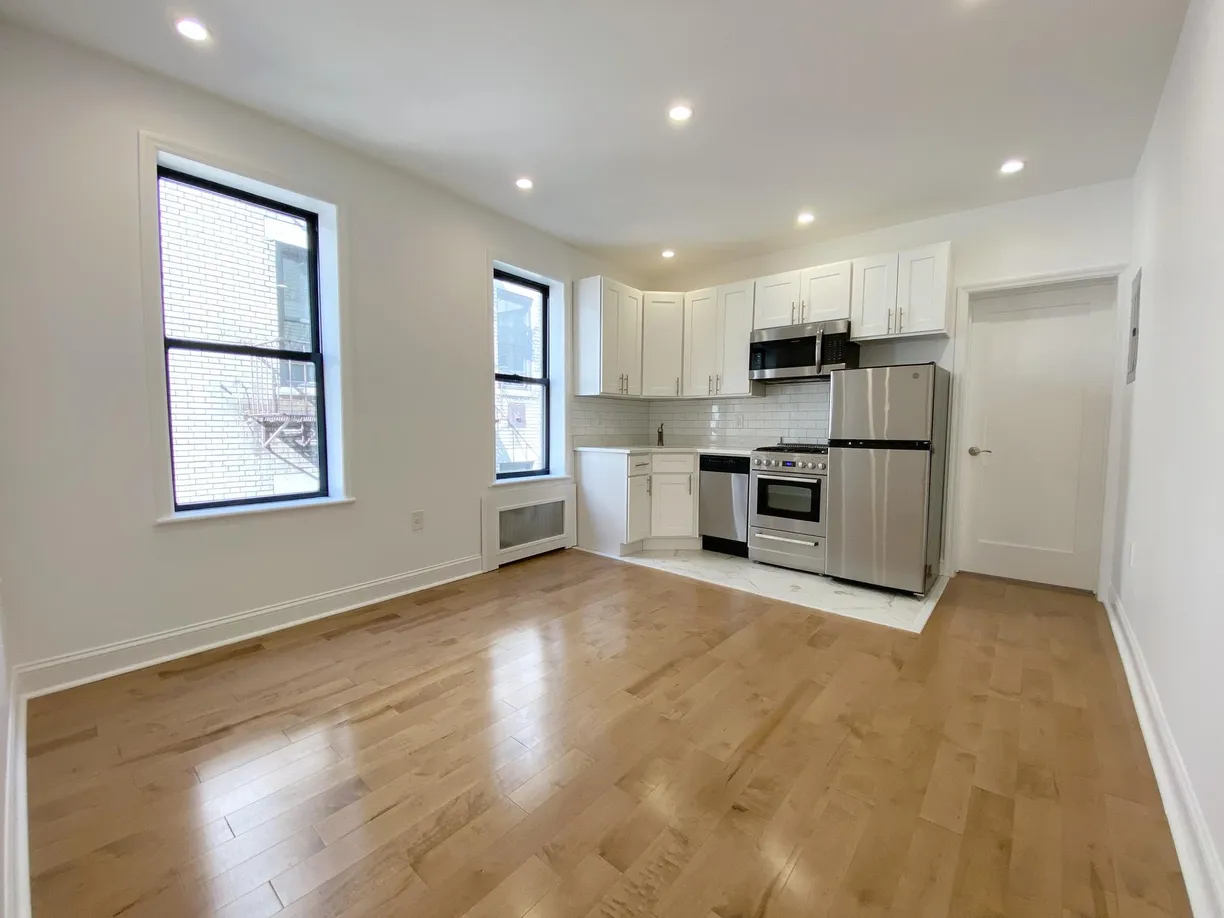 New York City Real Estate | View 385 Fort Washington Avenue, 55 | 2 Beds, 1 Bath