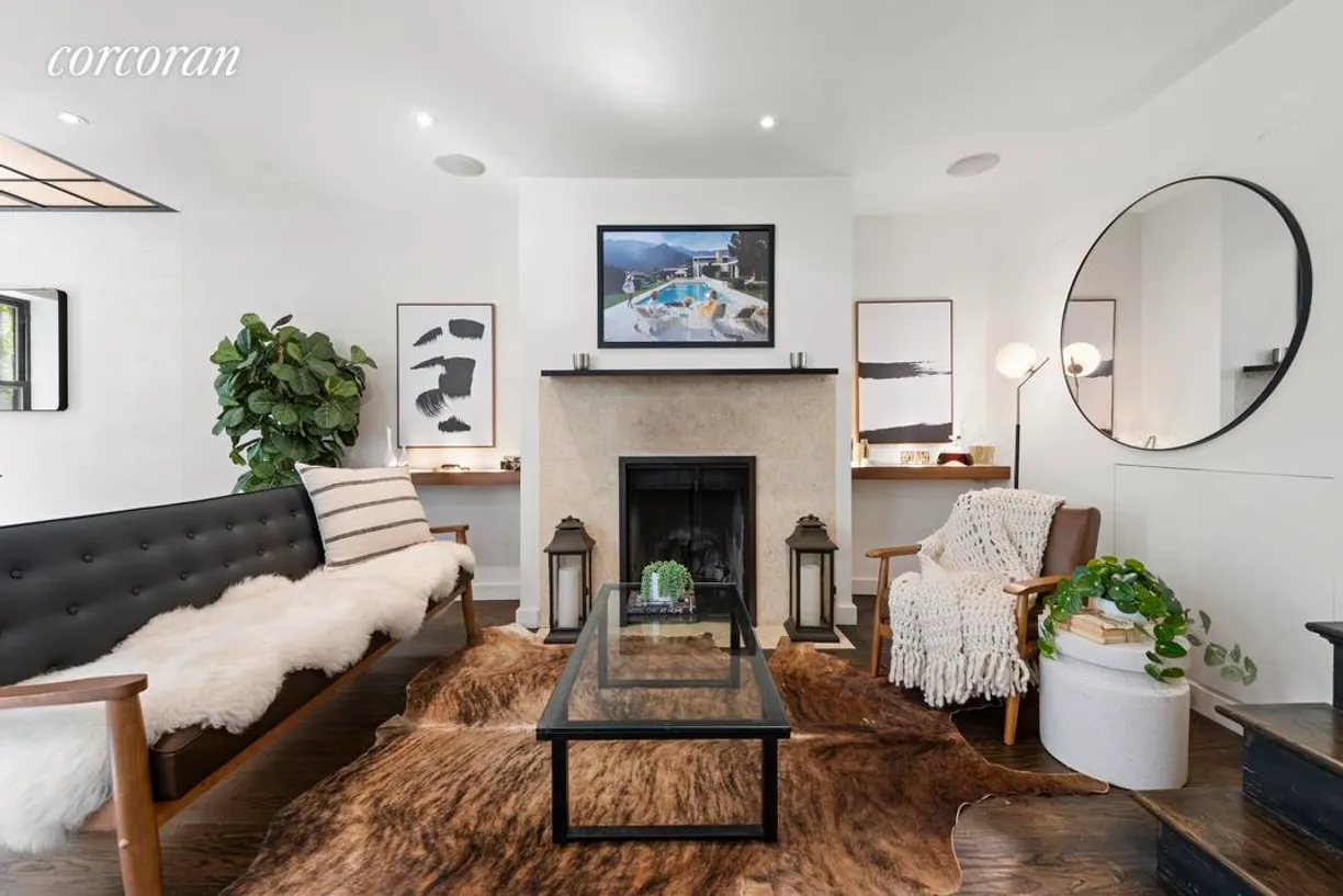 New York City Real Estate | View 136 West 70th Street, 2 | room 1