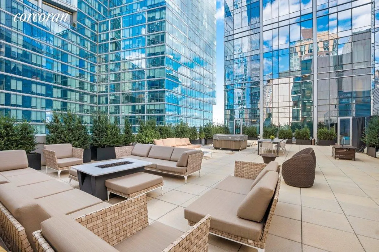 New York City Real Estate | View 50 Riverside Boulevard, 8N | 5 Beds, 6 Baths
