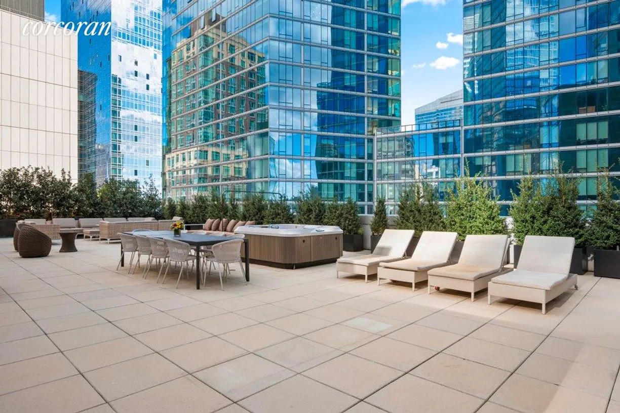 New York City Real Estate | View 50 Riverside Boulevard, 8N | Photo2