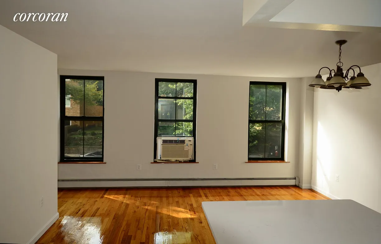 New York City Real Estate | View 155 South Oxford Street, 2 | Living Room