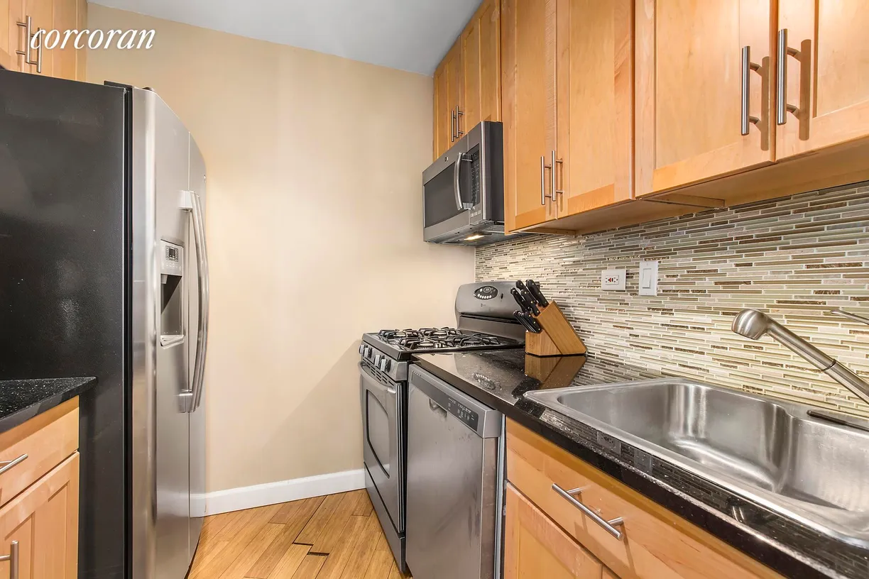 New York City Real Estate | View 2025 Broadway, 15C | Kitchen