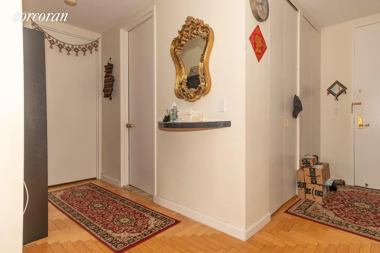 New York City Real Estate | View 201 West 72nd Street, 8D | room 2