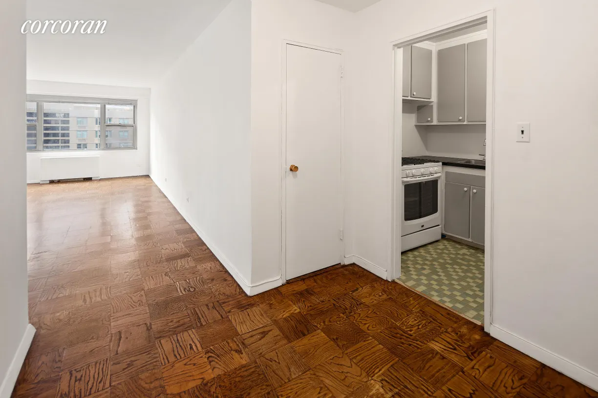 New York City Real Estate | View 420 East 72Nd Street, 15E | Select a Category