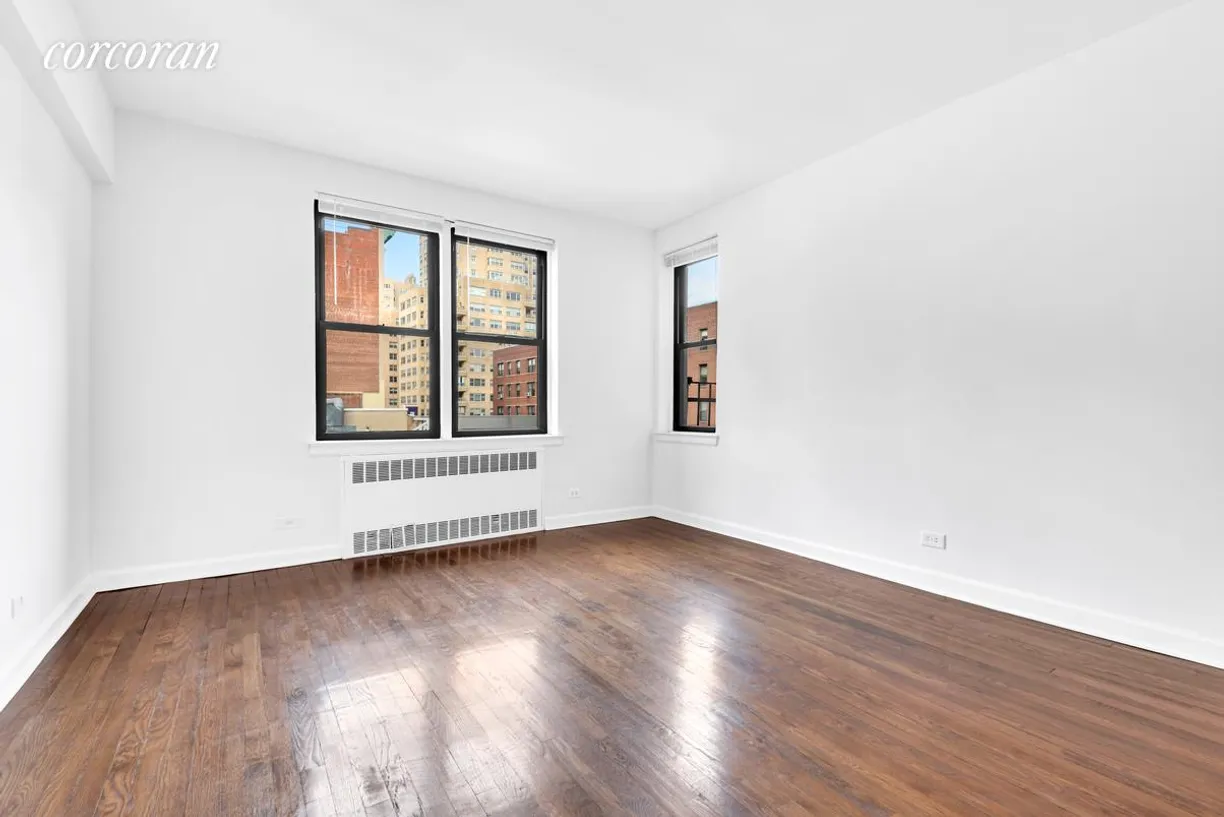 New York City Real Estate | View 50 East 8th Street, 4V | Living Area