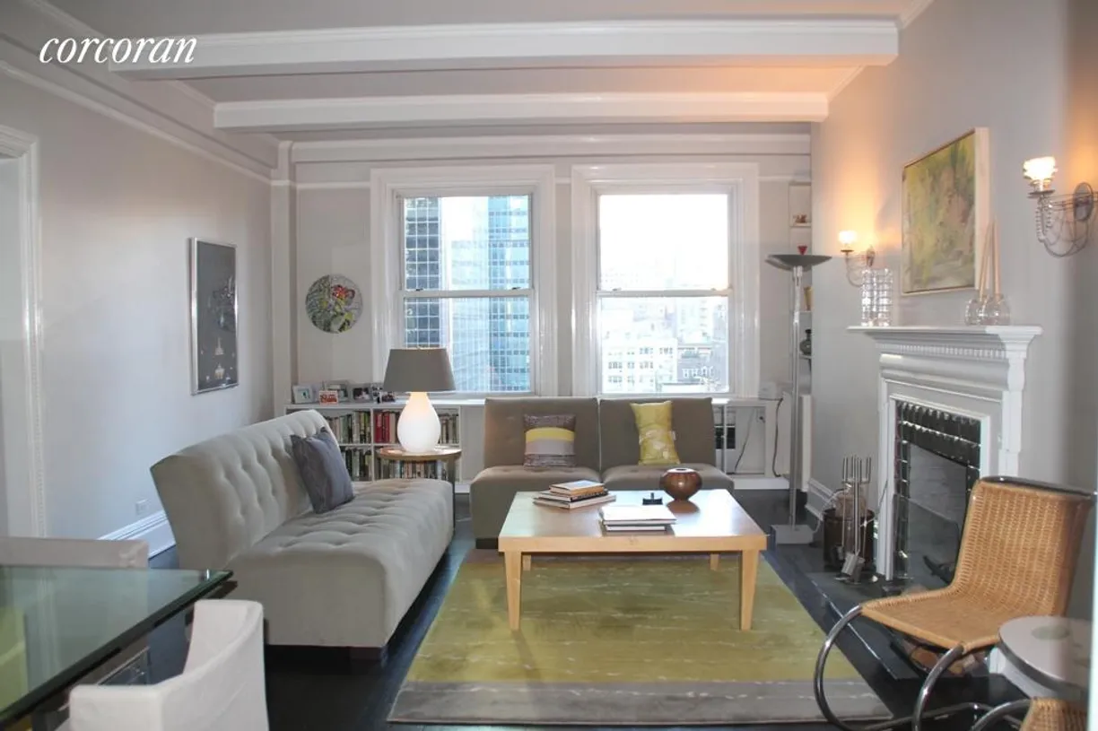 New York City Real Estate | View 212 East 48th Street, 9D | 1 Bed, 1 Bath