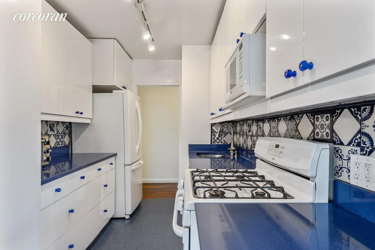New York City Real Estate | View 80 La Salle Street, 19A | room 2