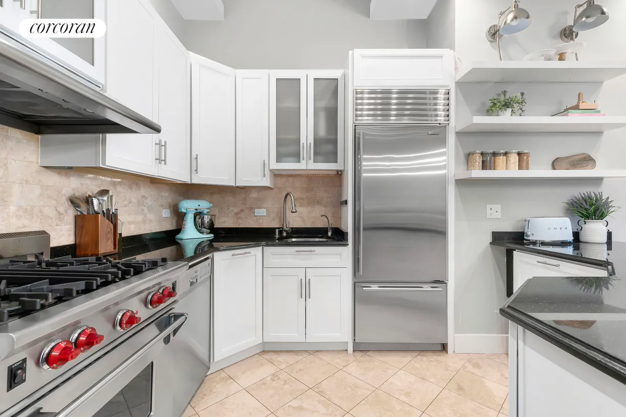 New York City Real Estate | View 3 Hanover Square, 8D | room 2
