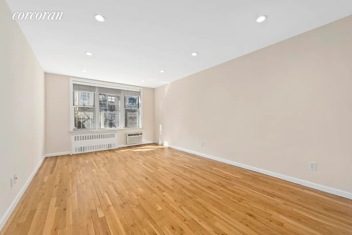 New York City Real Estate | View 311 East 75th Street, 4G | Bedroom