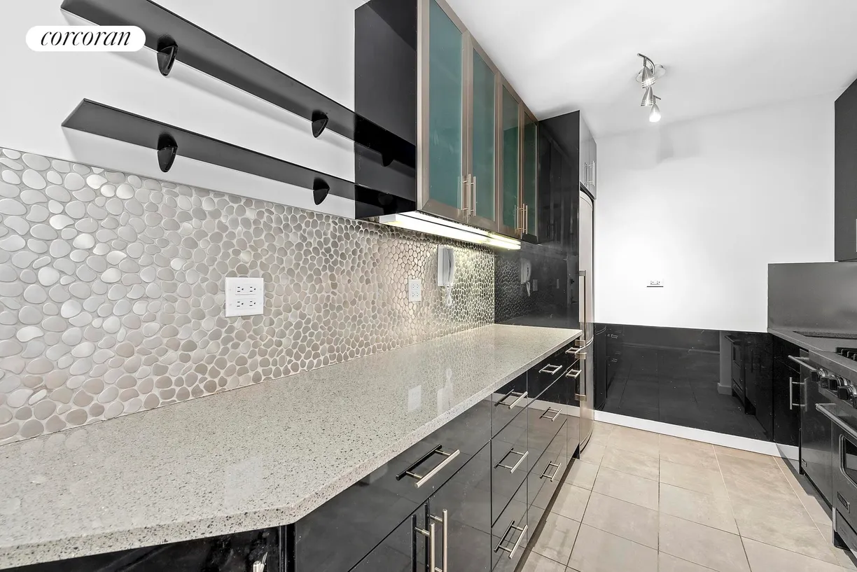 New York City Real Estate | View 300 East 40th Street, 21A | room 2