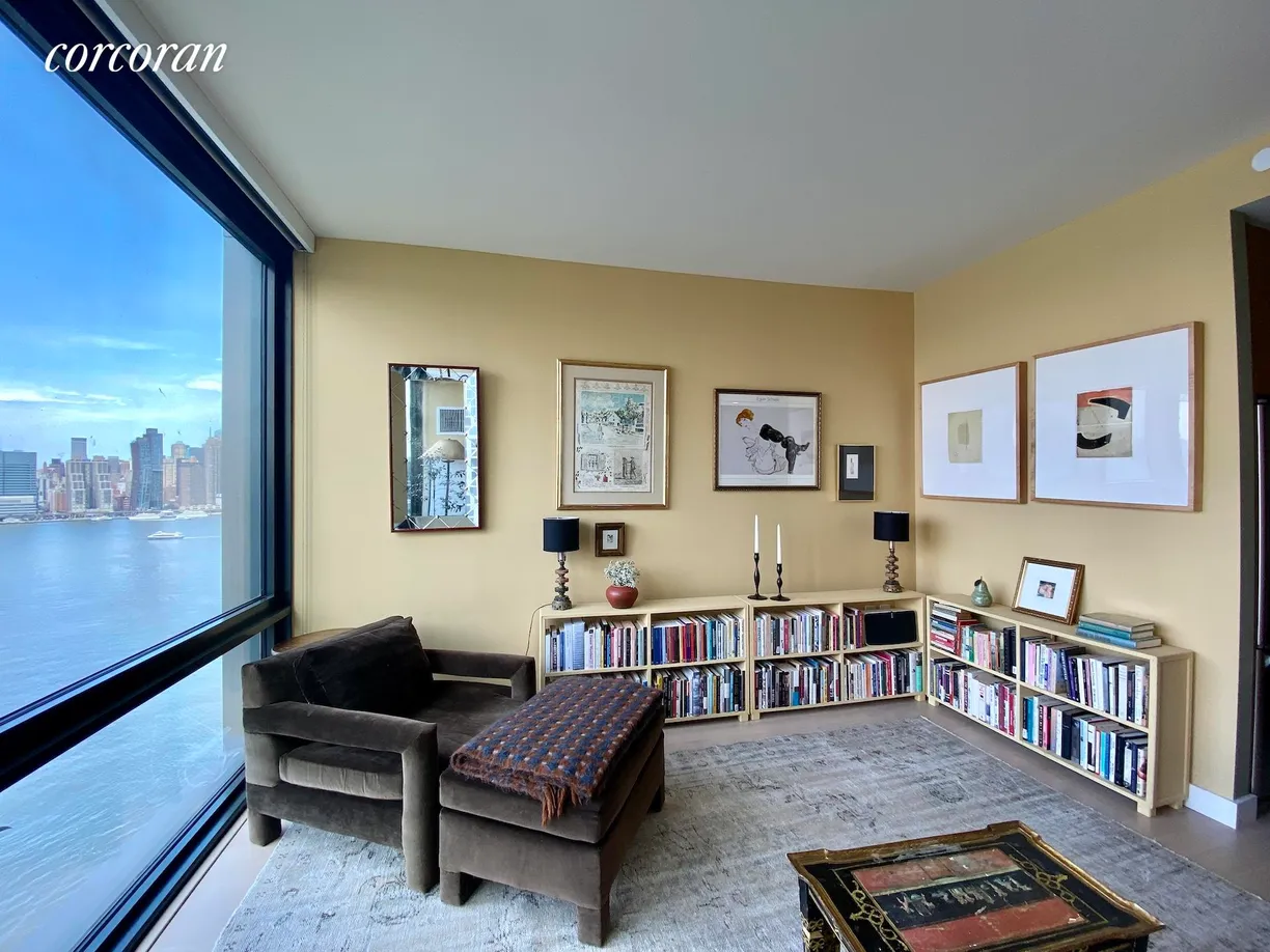 New York City Real Estate | View 2 Blue Slip, 18H | 1 Bed, 1 Bath