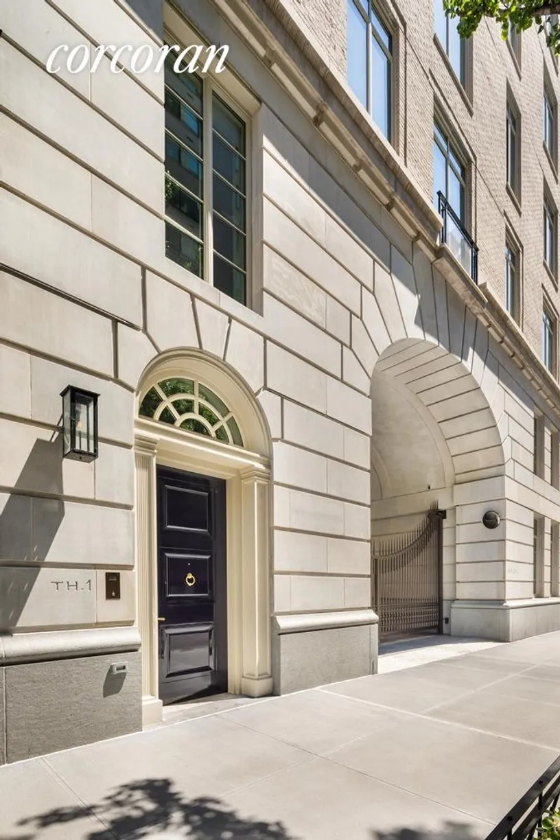 New York City Real Estate | View 20 East End Avenue, TH1 | 4 Beds, 6 Baths