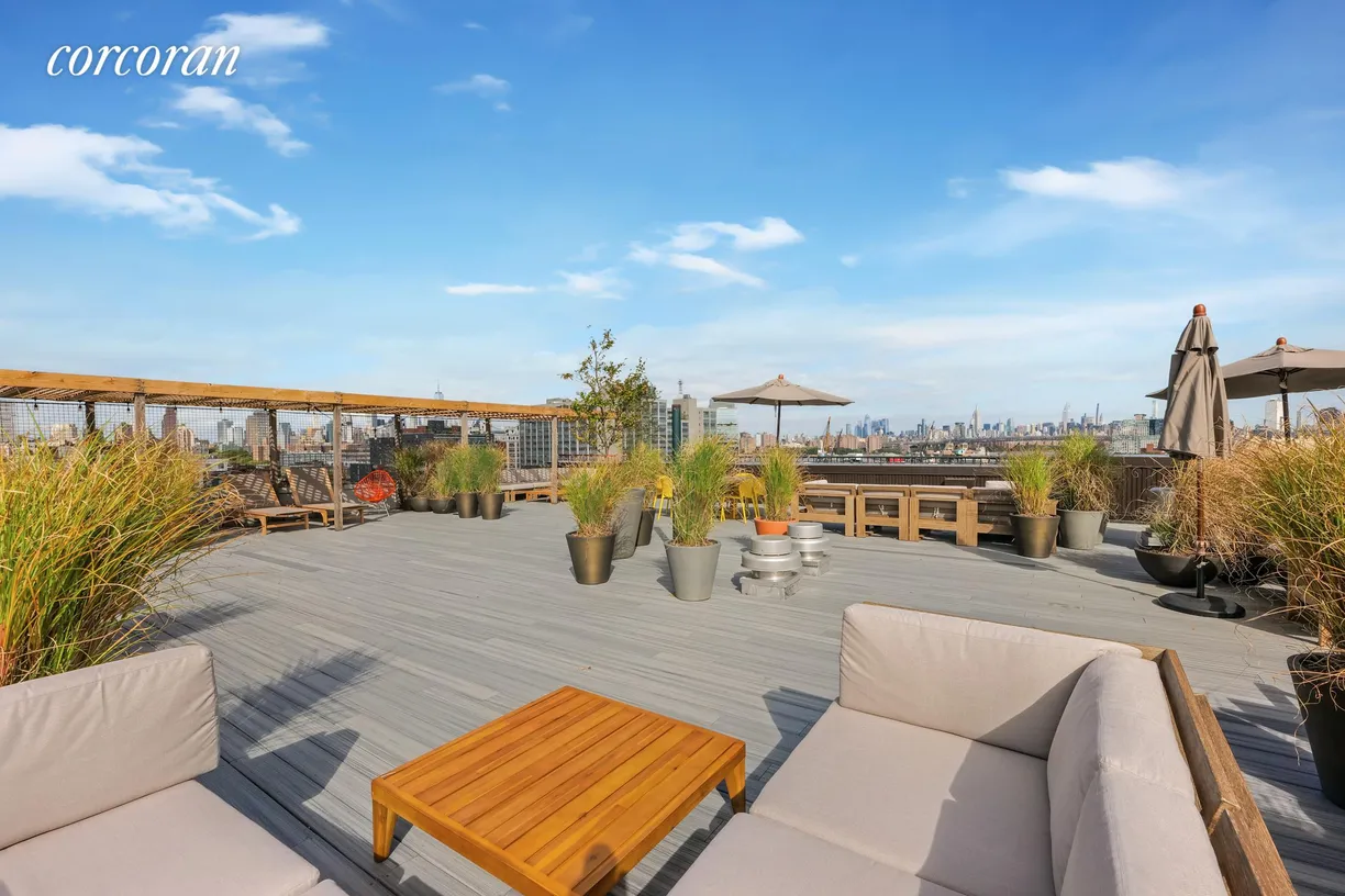 New York City Real Estate | View 275 Park Avenue, 4W | room 7 | View 8