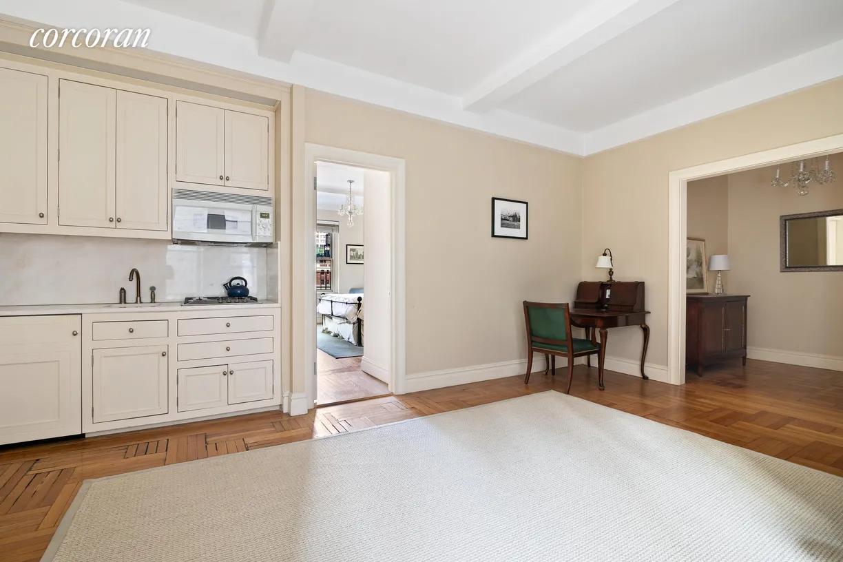 New York City Real Estate | View 67 Park Avenue, 11E | Living Room