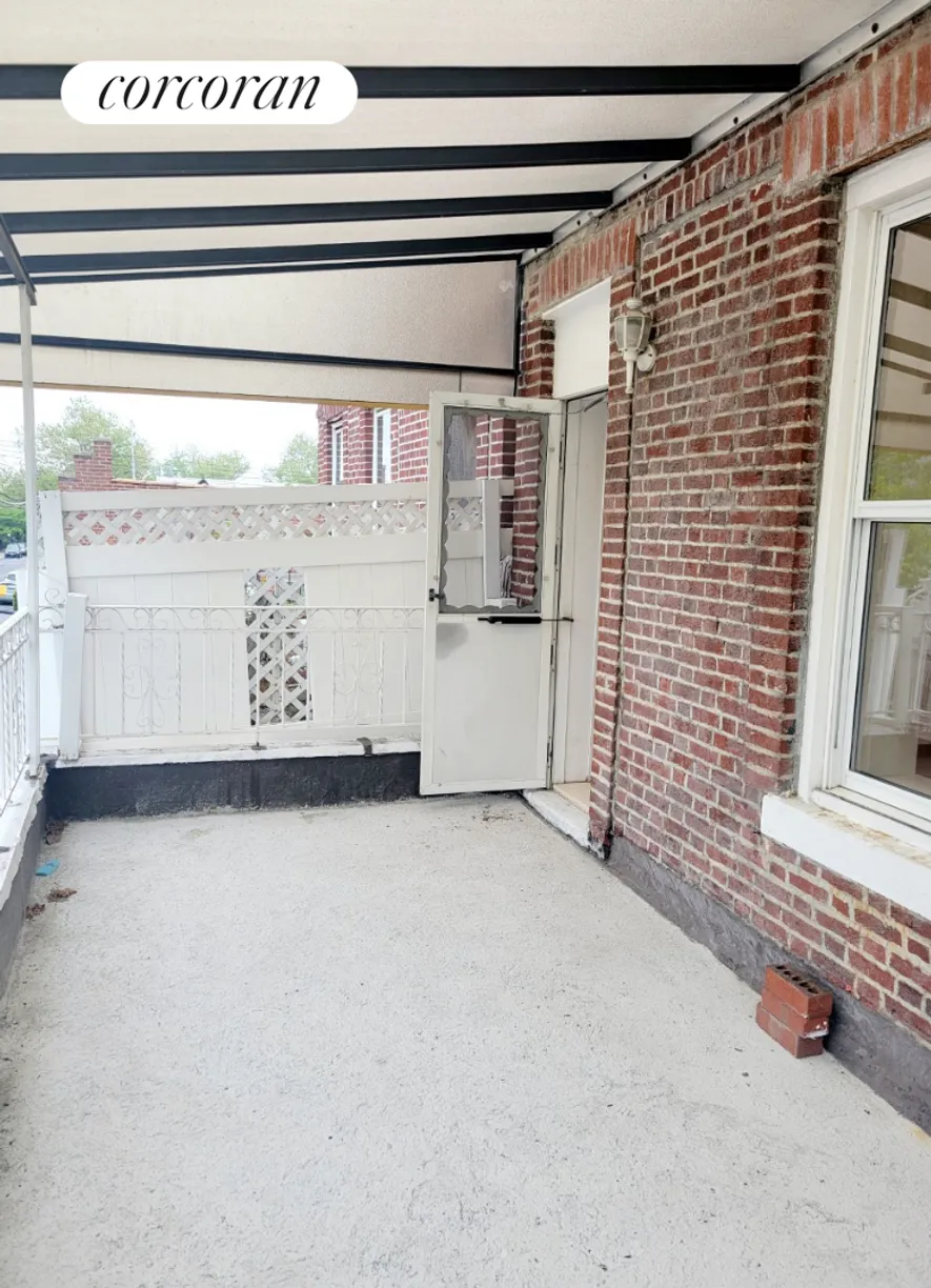 New York City Real Estate | View 32 Chester Avenue, 2 | terrace