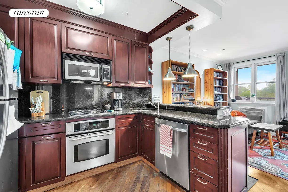 New York City Real Estate | View 101 Prospect Park Southwest, 6C | Kitchen