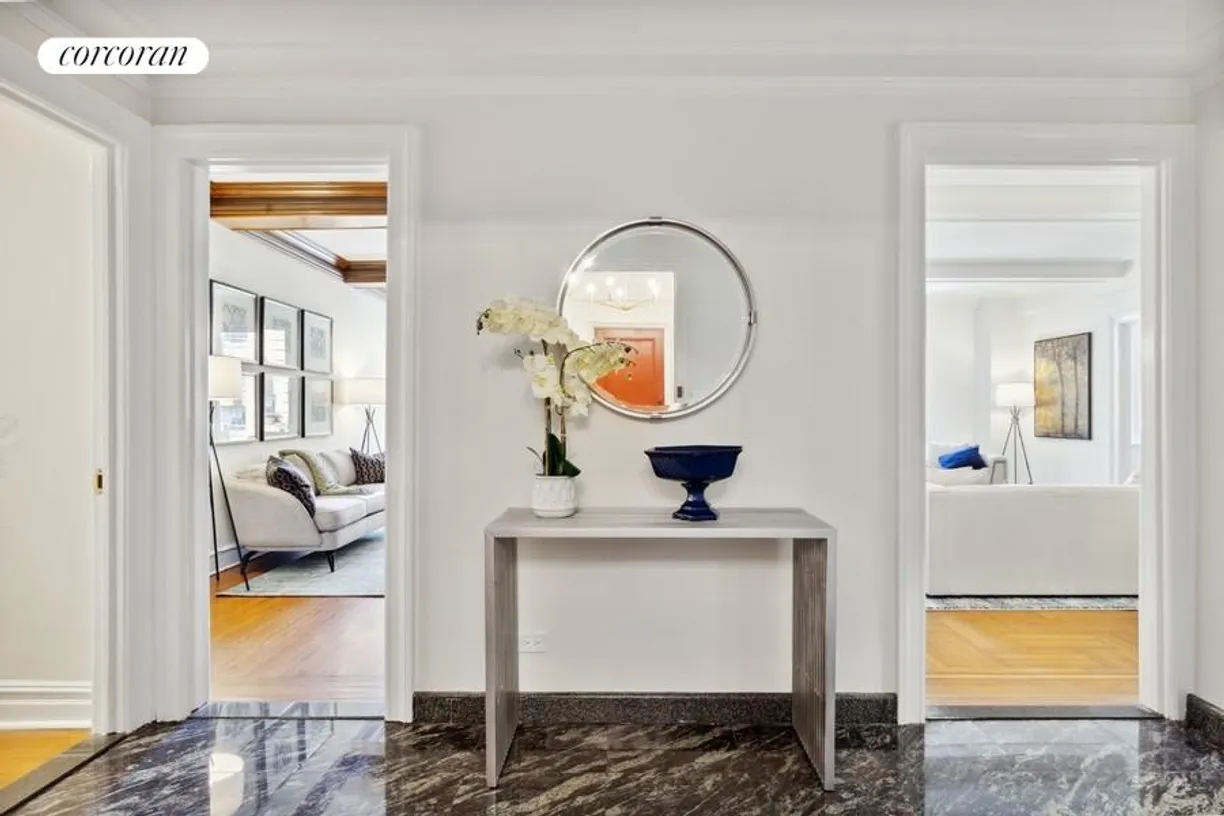 New York City Real Estate | View 10 West 86th Street, 5A | Entrance Gallery | View 5