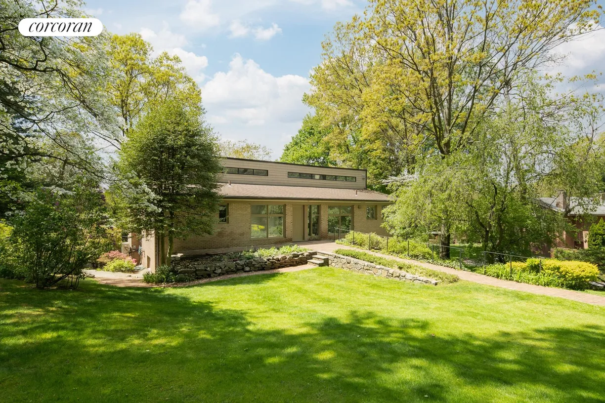 New York City Real Estate | View 4619 Douglas Avenue | 6 Beds, 4 Baths