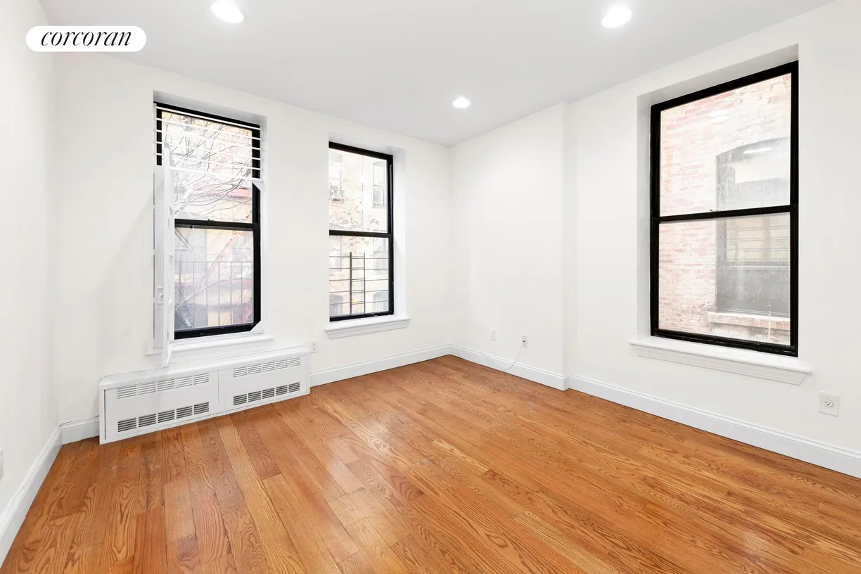 New York City Real Estate | View 28 West 132Nd Street, 2A | room 4 | View 5