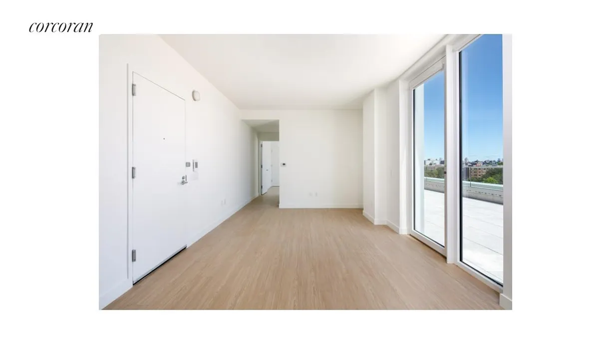New York City Real Estate | View 30-77 Vernon Boulevard, PH706W | 2 Beds, 1 Bath