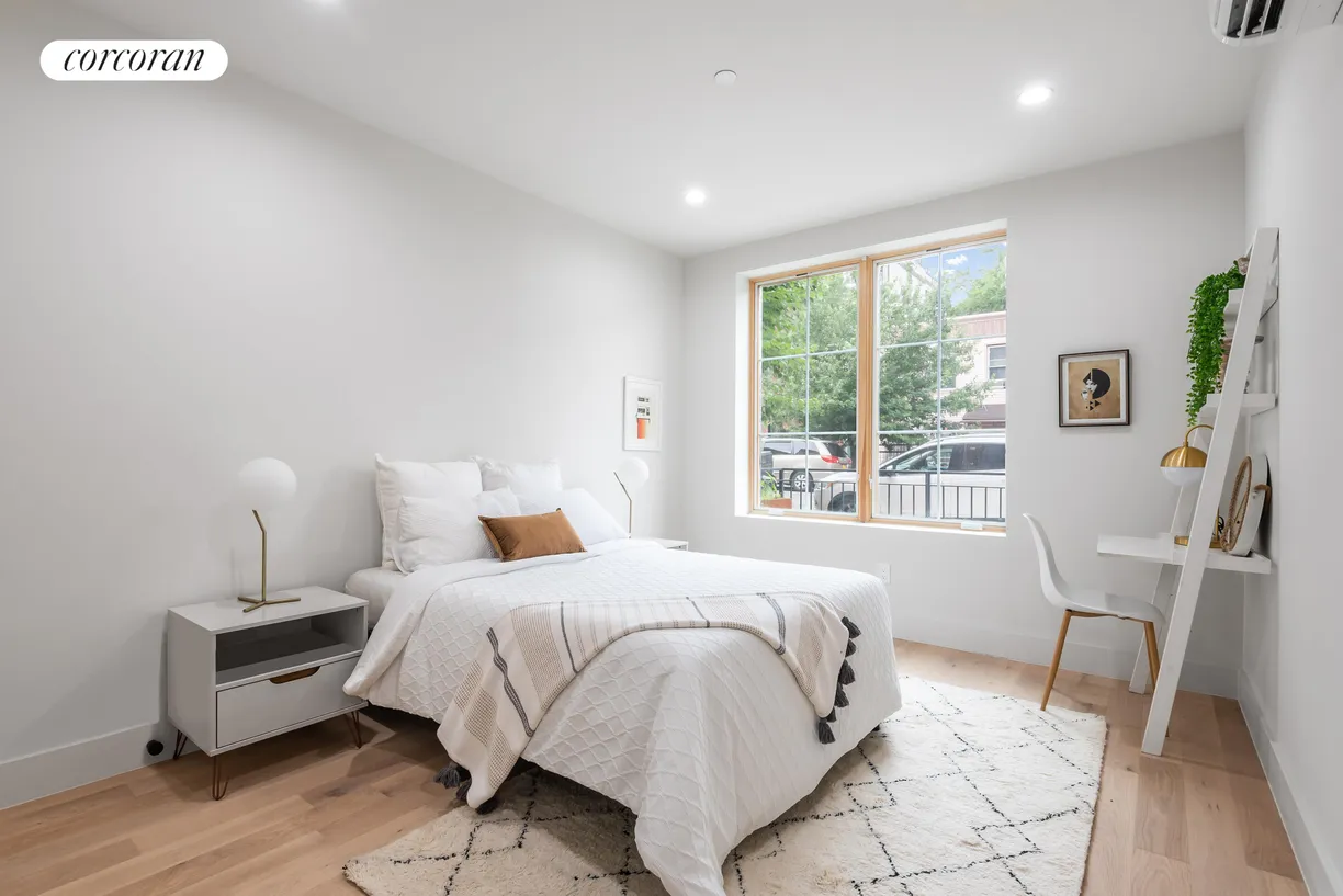 New York City Real Estate | View 674 Hancock Street, 1A | room 3 | View 4