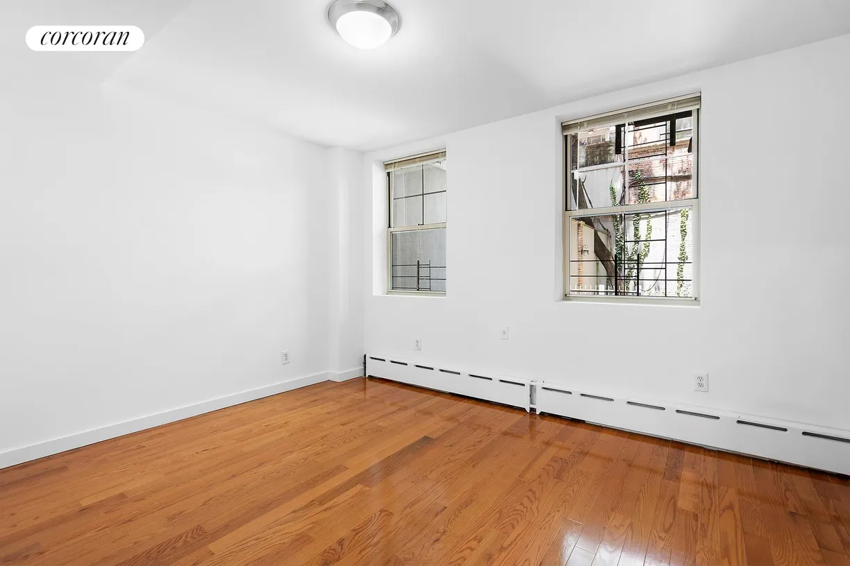 New York City Real Estate | View 145 West 21st Street, 1 | room 3 | View 4