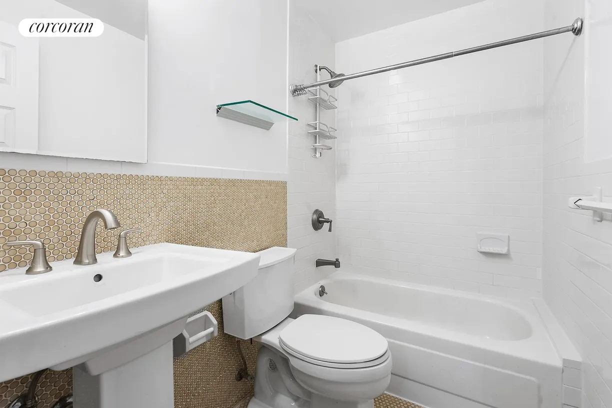 New York City Real Estate | View 145 West 21st Street, 1 | room 4 | View 5