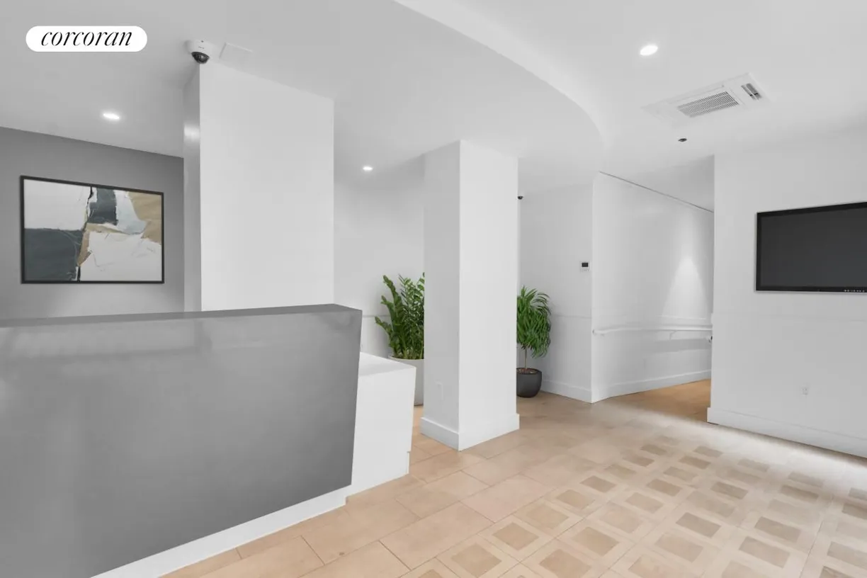 New York City Real Estate | View 275 Park Avenue, 3L | room 11 | View 12