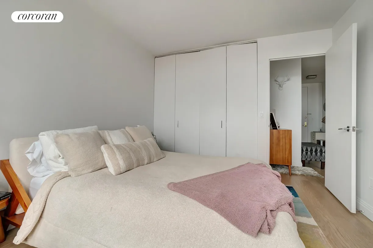 New York City Real Estate | View 345 East 94th Street, 26B | room 1