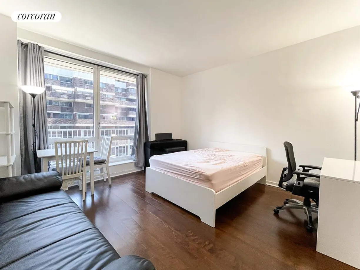 New York City Real Estate | View 340 East 23rd Street, 7J | room 1