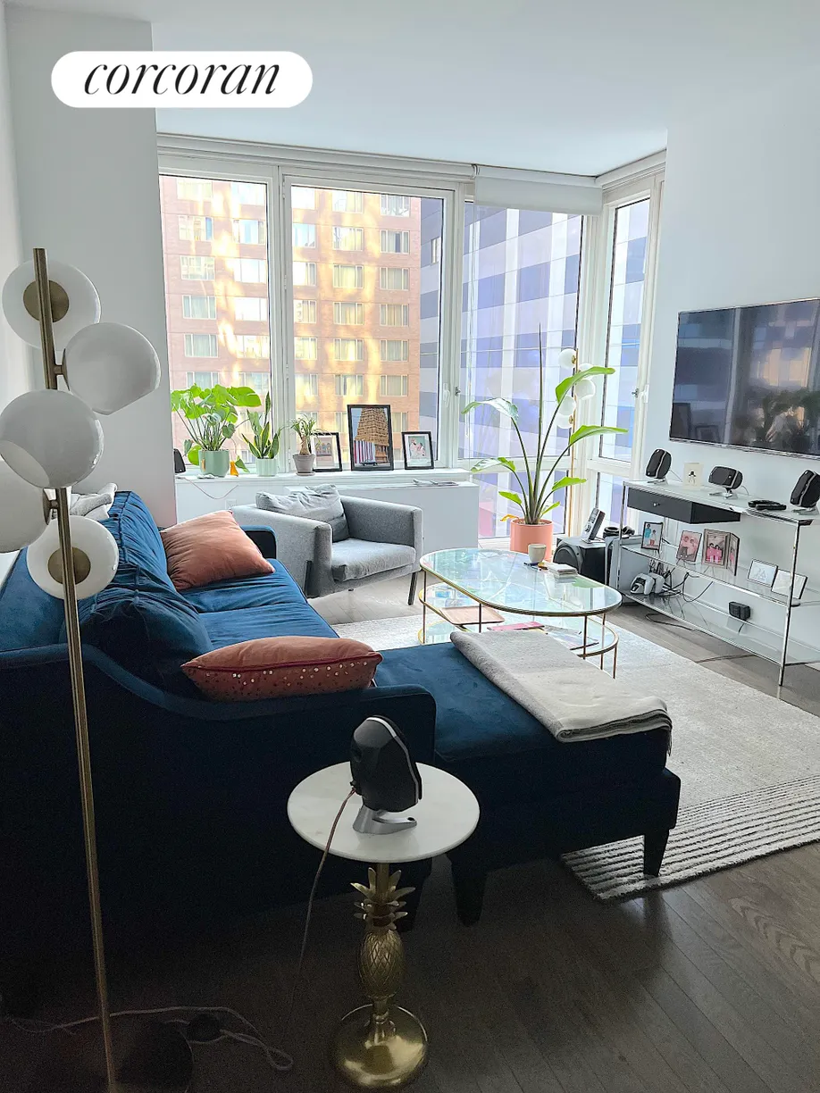 New York City Real Estate | View 388 Bridge Street, 7F | 1 Bed, 1 Bath