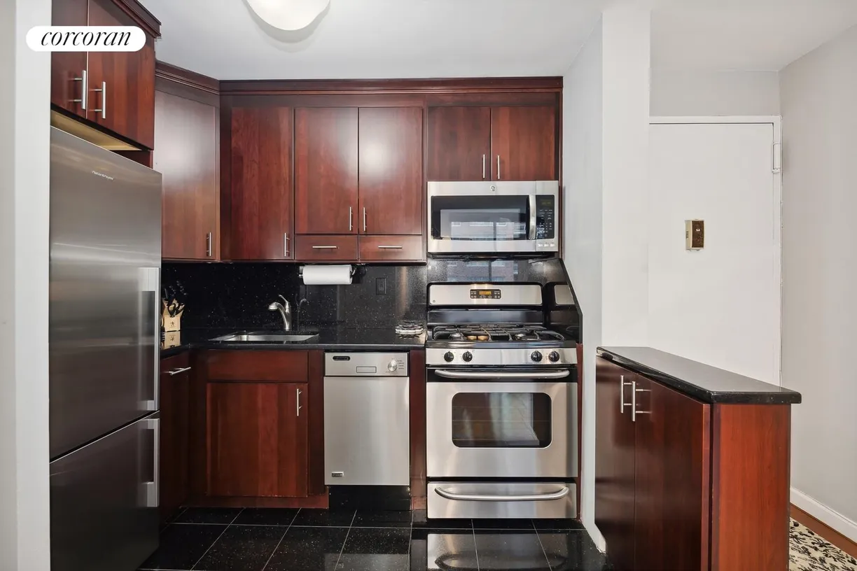 New York City Real Estate | View 353 East 72Nd Street, 10C | room 1