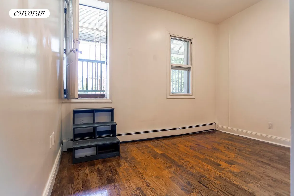 New York City Real Estate | View 295 Graham Avenue, 2 | Bedroom