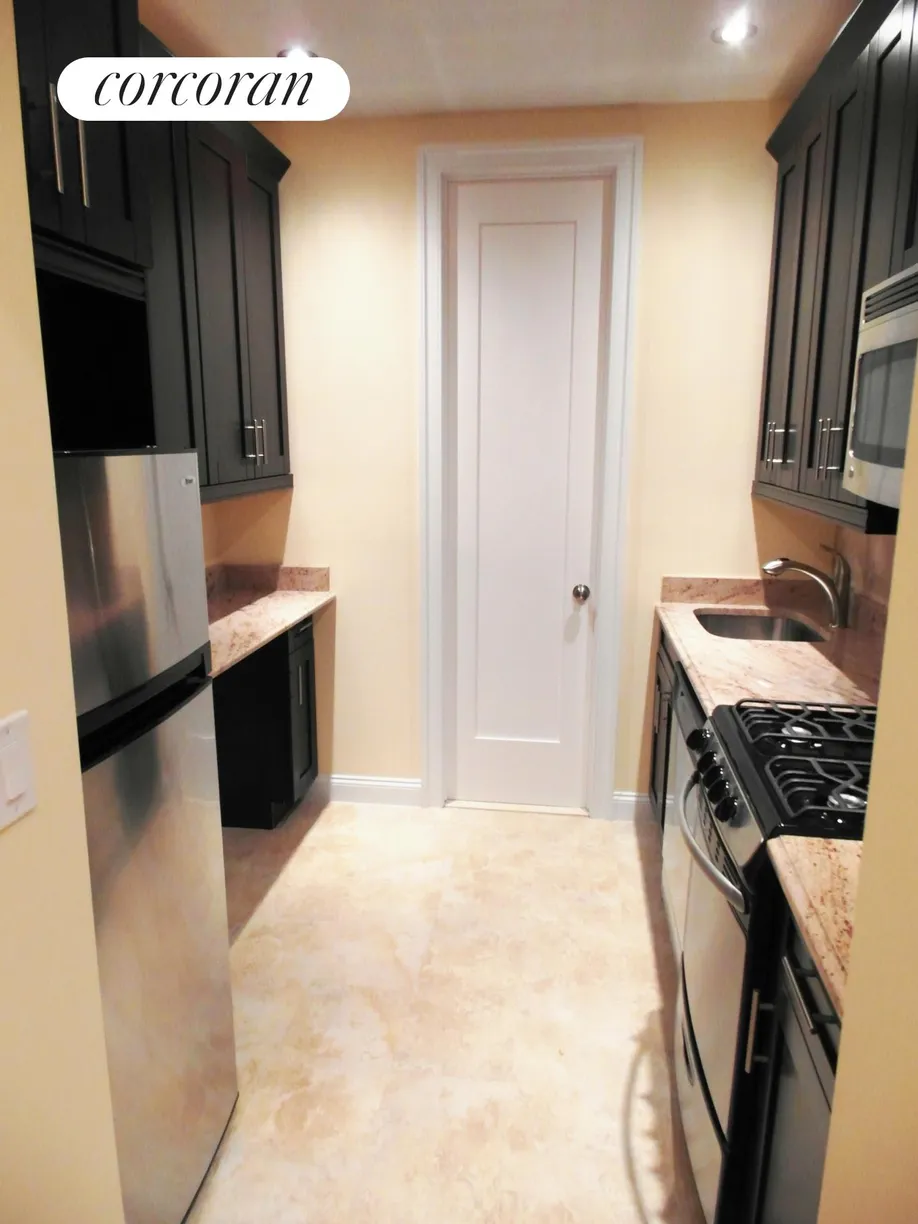 New York City Real Estate | View 47 West 90th Street, 4 | room 2